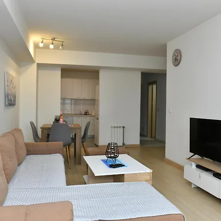 Starlight - Flatiron Apartment