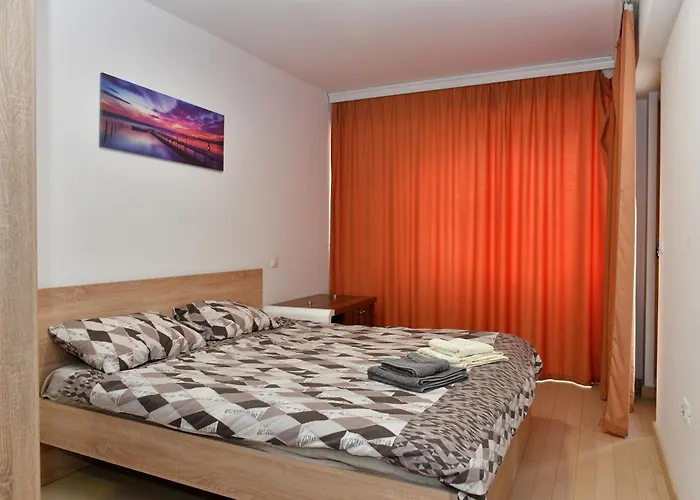 Starlight - Flatiron *